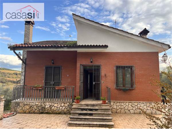 Villa in vendita a Orte