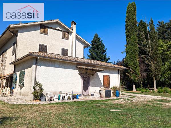 Rustico/Casale in vendita a Orte